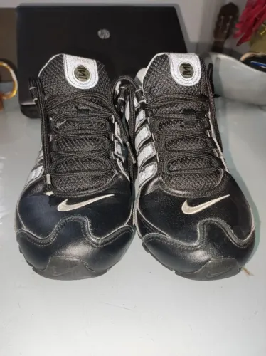 Tênis Nike Shox NZ