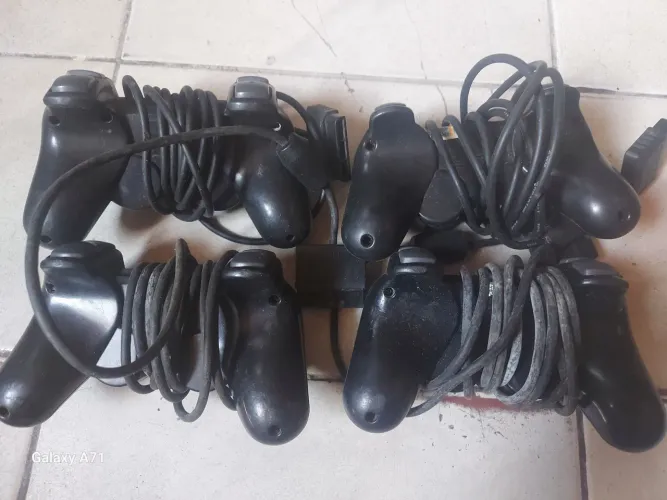 4 Controles Playstation 2 - Usados