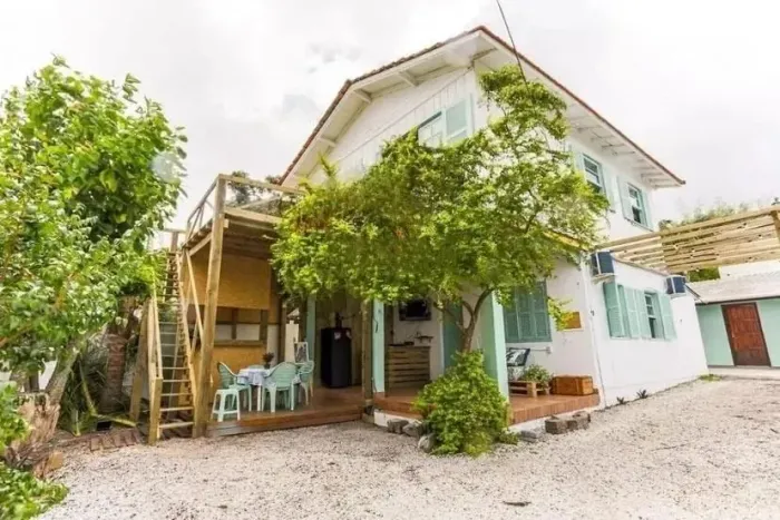 Casa residencial de 6 dormitórios na Lagoa