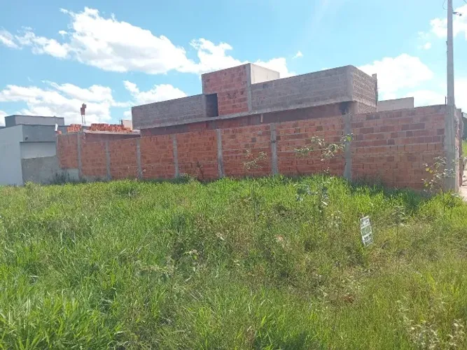 Vende-se terreno no bairro mira vista em Mirassol-SP 