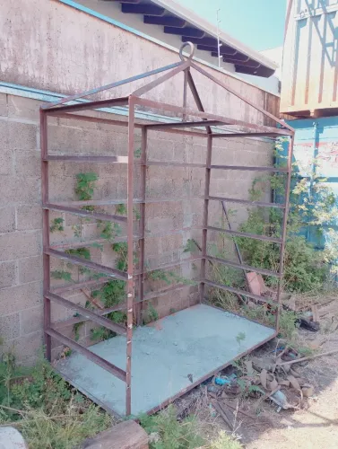 Gaiola para içamento de materiais e pessoas 