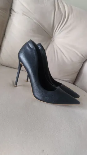 Salto Sapatinho de Luxo 37