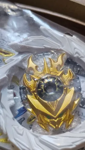 Beyblade fast uranus chip/Dragon Ball heroes card