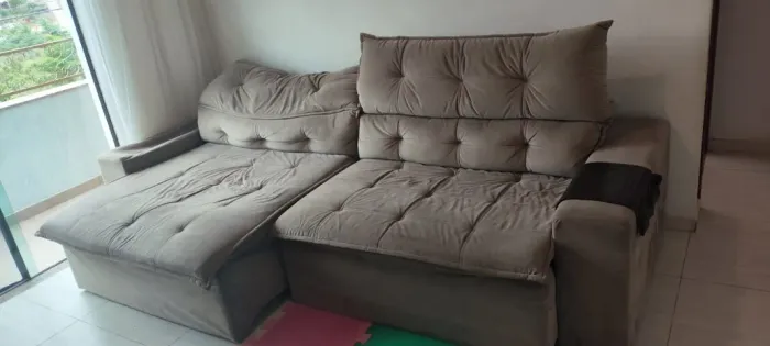 Sofá retrátil de 4 lugares