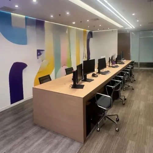 Mesa de escritório grande em MDF - 6 metros (reunião ou estação de trabalho)