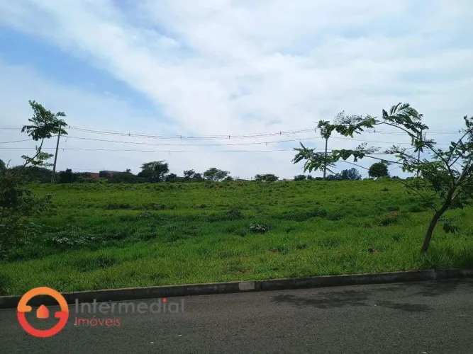 Terreno à venda no Terras de Santa Cruz II em Boituva -SP