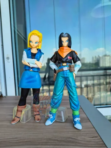 Action Figures Androide 17 (23 cm) e Androide 18 (22 cm) - Dragon Ball Z 