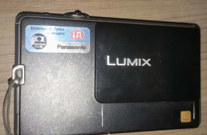 Câmera Panasonic Lumix DMC-FP1 12.1MP - Completa com Caixa, Acessórios