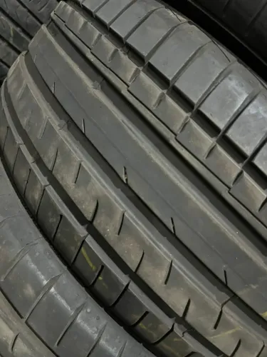 Pneu Continental 215/50/17 90 % vida útil