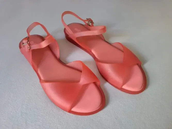 Sandália Melissa Silky tamanho 37