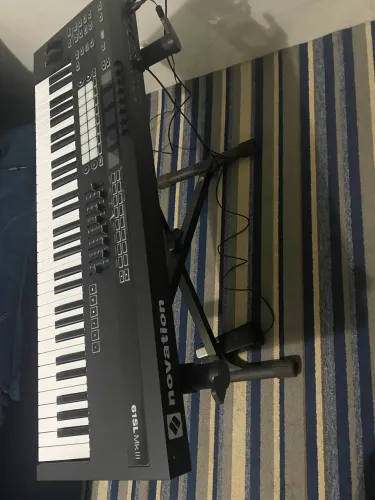 Controlador Novation SL61 Mk3