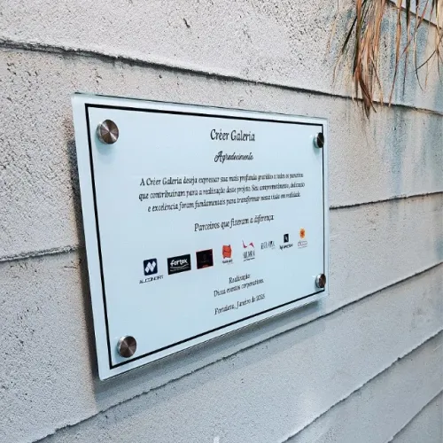 Placa de vidro para decorar fachada