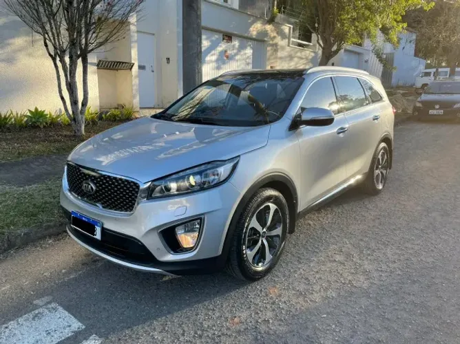 Kia Motors Sorento 3.3 V6 24V 270cv 4X2 Aut. 2016