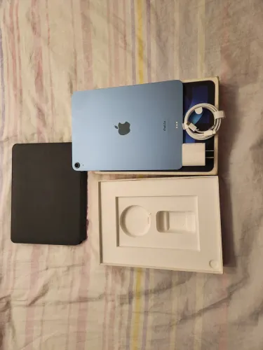 V ou T ipad Air 5 - M1