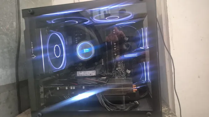 PC GAMER excelente desempenho em fullHd, com a beleza do Argb aquário dos sonhos