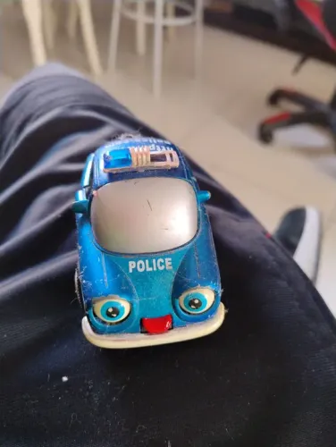 Carrinho de Polícia com Olhos (aceito ofertas)
