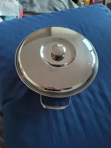 PANELA DE INOX TRANMONTINA GRANDE, COM TAMPA, CONSERVADA