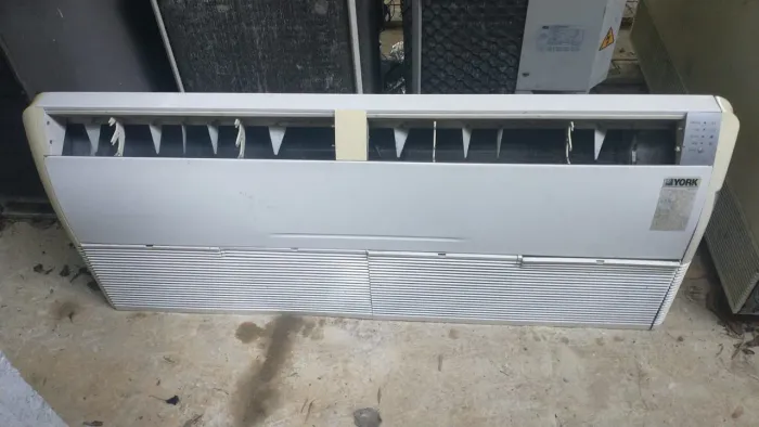 Ar Condicionado piso teto 60000 BTUs