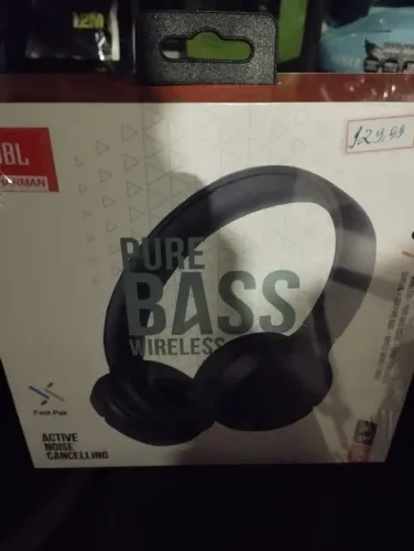 Fone de Ouvido JBL Pure Bass Wireless - Novo