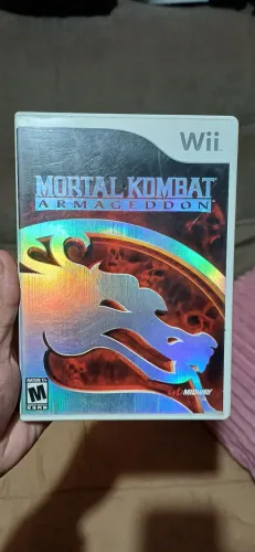 Vendo Jogo mortal kombat Wii
