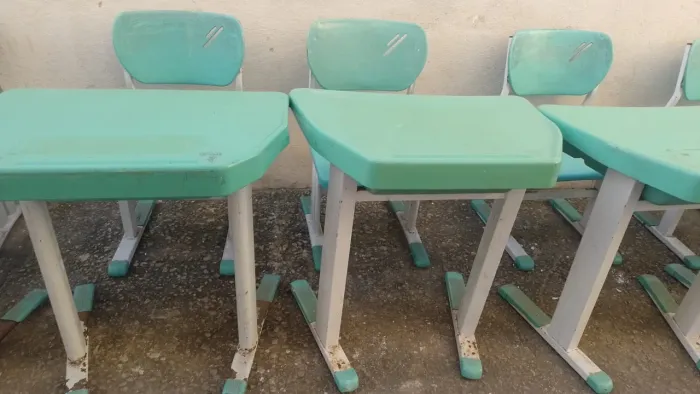 Conjunto escolar juvenil