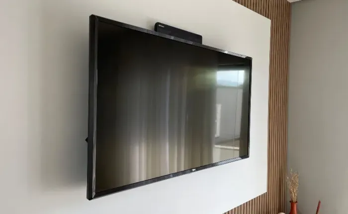 Smart TV LG 43 polegadas Full HD Wi-Fi