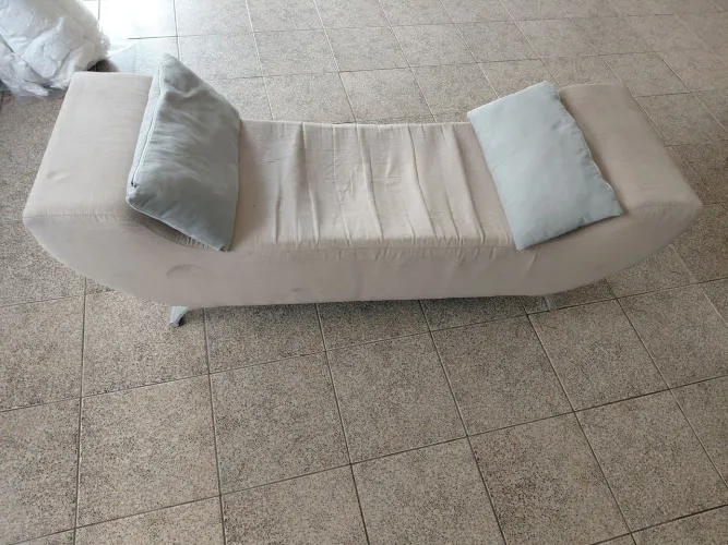 Namoradeira c/ 2 almofadas med.1.55 comp.