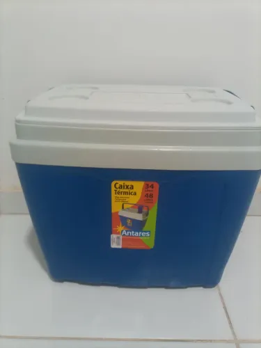 Vendo Cooler 34 L. Usado apenas uma vez
