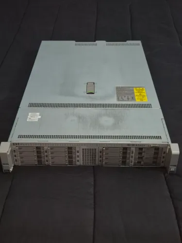 Servidor Cisco C240 M4