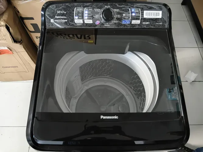 Lavadora de roupas Panasonic 12kg Titânio