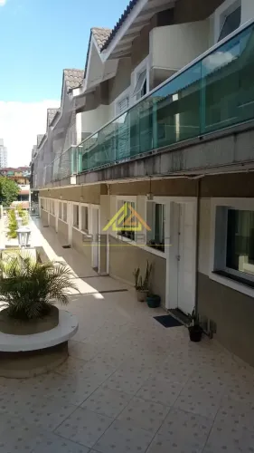 Sobrado para locação, Vila Mazzei com 3 dormitórios e 2 vagas