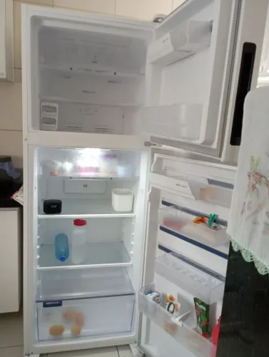 Vende-se geladeira