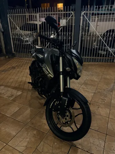 Bajaj Dominar 160 2023