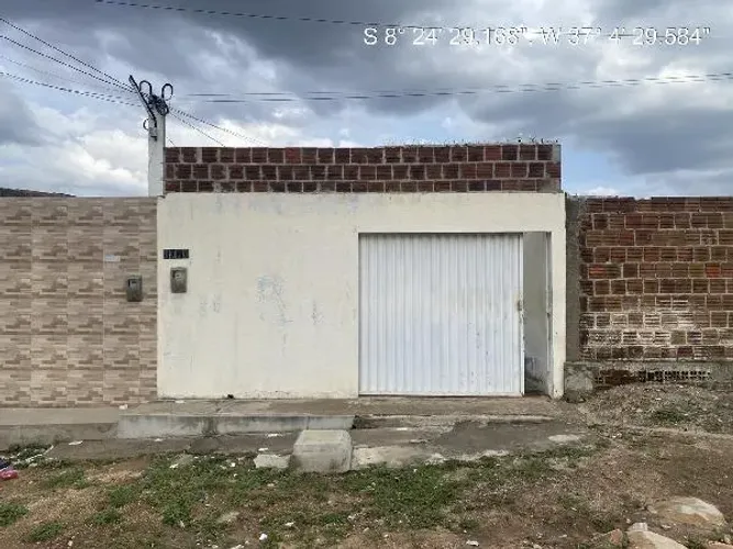 Imóvel em local estratégico Casa no Sao Cristovao, Arcoverde - PE, Nº 1070, 2 quartos, 1
