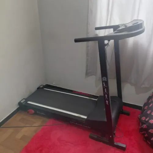 Esteira Elétrica Dream Fitness DR 1600 Bivolt - Praticamente Nova + 400ml de Silicone