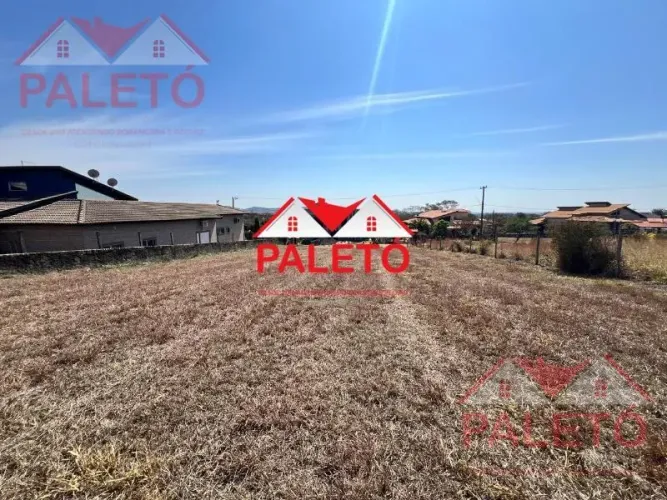 TERRENO RESIDENCIAL em Porangaba - São Paulo,