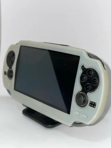 PSVITA 64GB - C/JOGOS
