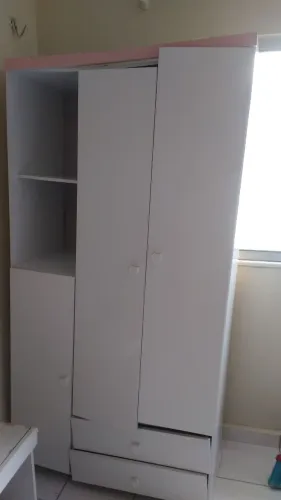 Guarda roupa infantil
