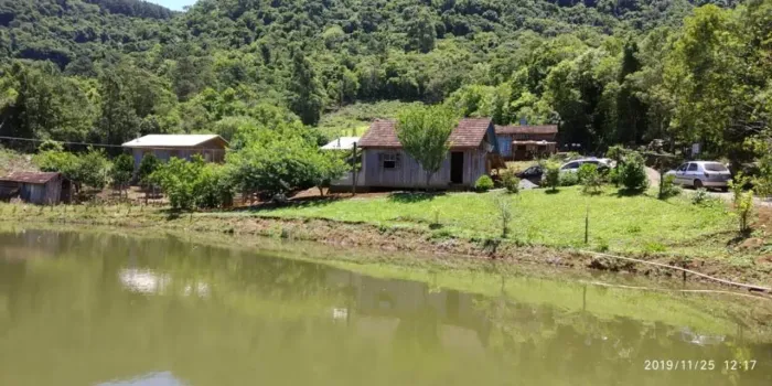 Sítio em Linha Sao Paulo - LINHA SAO PAULO - Canela/RS