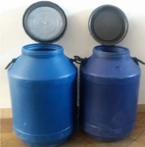 Tambor, bombona 50 litros lavada, eram de produtos alimentícios 