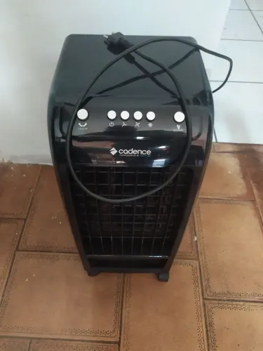 Climatizador 220v bem conservado