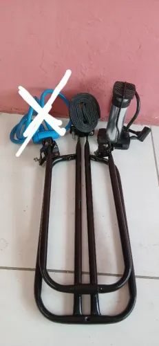 Kit para bicicleta garuba uma câmera de ar novo e uma bomba 110.reais