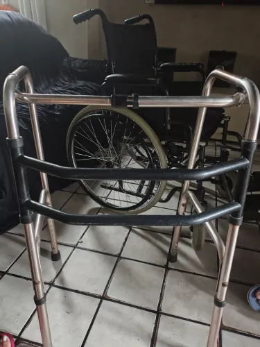 Vendo um anda já em perfeito estado de conservação 
