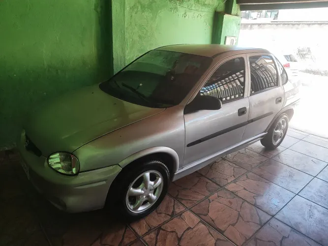 Chevrolet Corsa Sedan 1.0 MPFI 8V 71cv 4P 2004