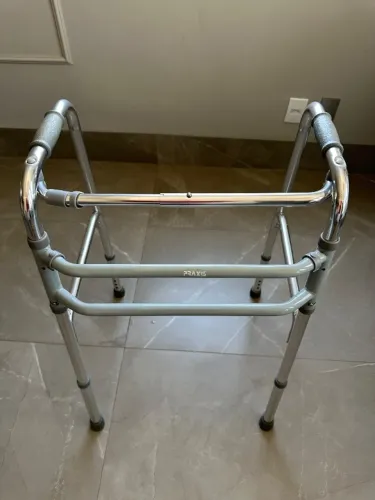 Andador Idoso Adulto Articulado Fixo Dobrável em Alumínio 3 Barras Praxis