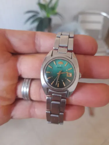 Vendo um relógio orient automático feminino  funcionando perfeitamente 