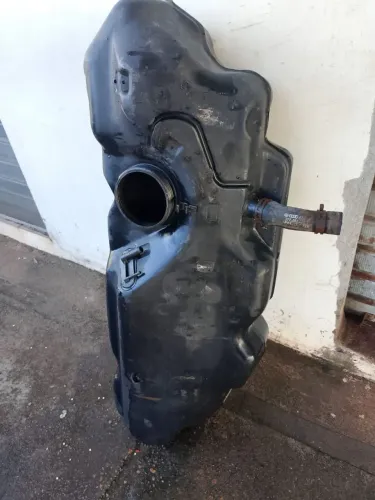 Estou vendendo um tanque de combustível da linha Volkswagen.<br>Gol/g2,g3,g4/parati. 