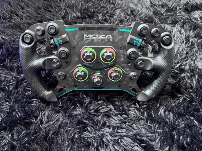Moza R16 + Aro Moza GS v2