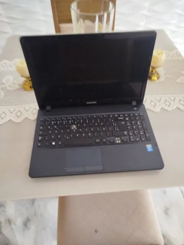 Notebook Samsung 15'6 I3 quarta geraçao funcionando