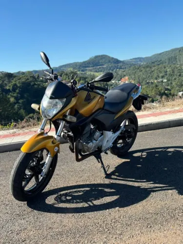 CB 300R 2010